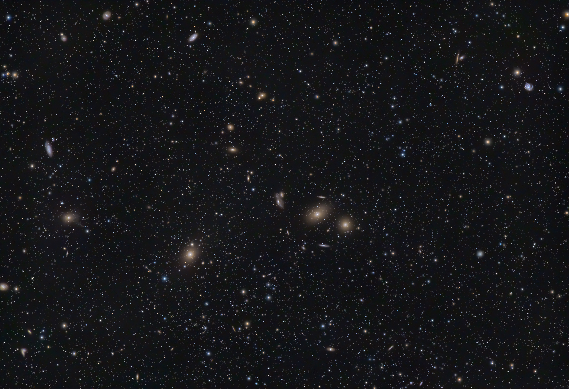 markarian\'s chain.jpg