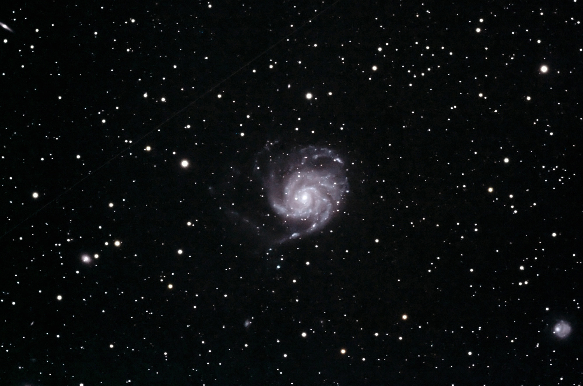 M101_141221_P105_16-600_ip3-001c2sw_filtered.jpg