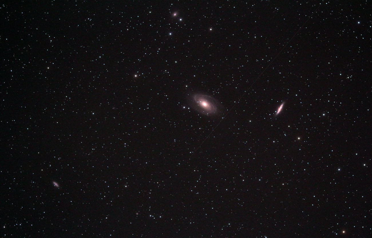 M81,82_1.jpg