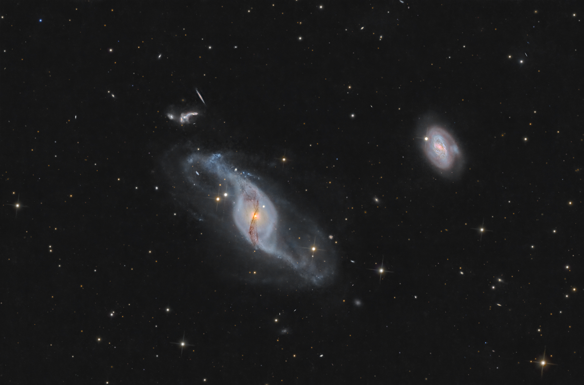 ngc3718(2).jpg
